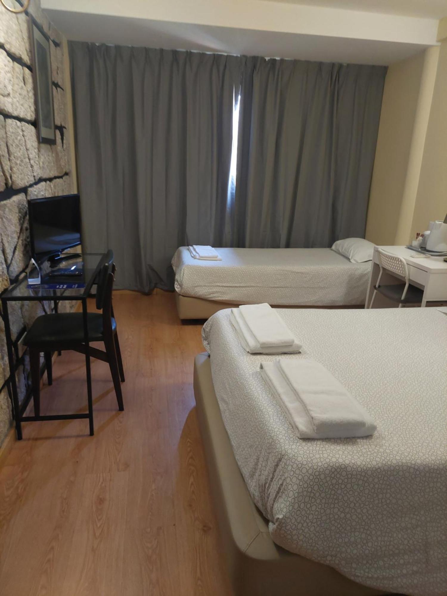 Metro Vilar Suites & Villas Vilar do Pinheiro 客房 照片